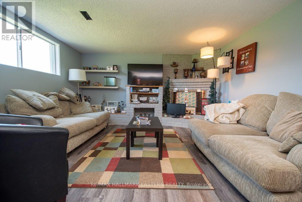 1504 BRADFIELD ROAD - 22