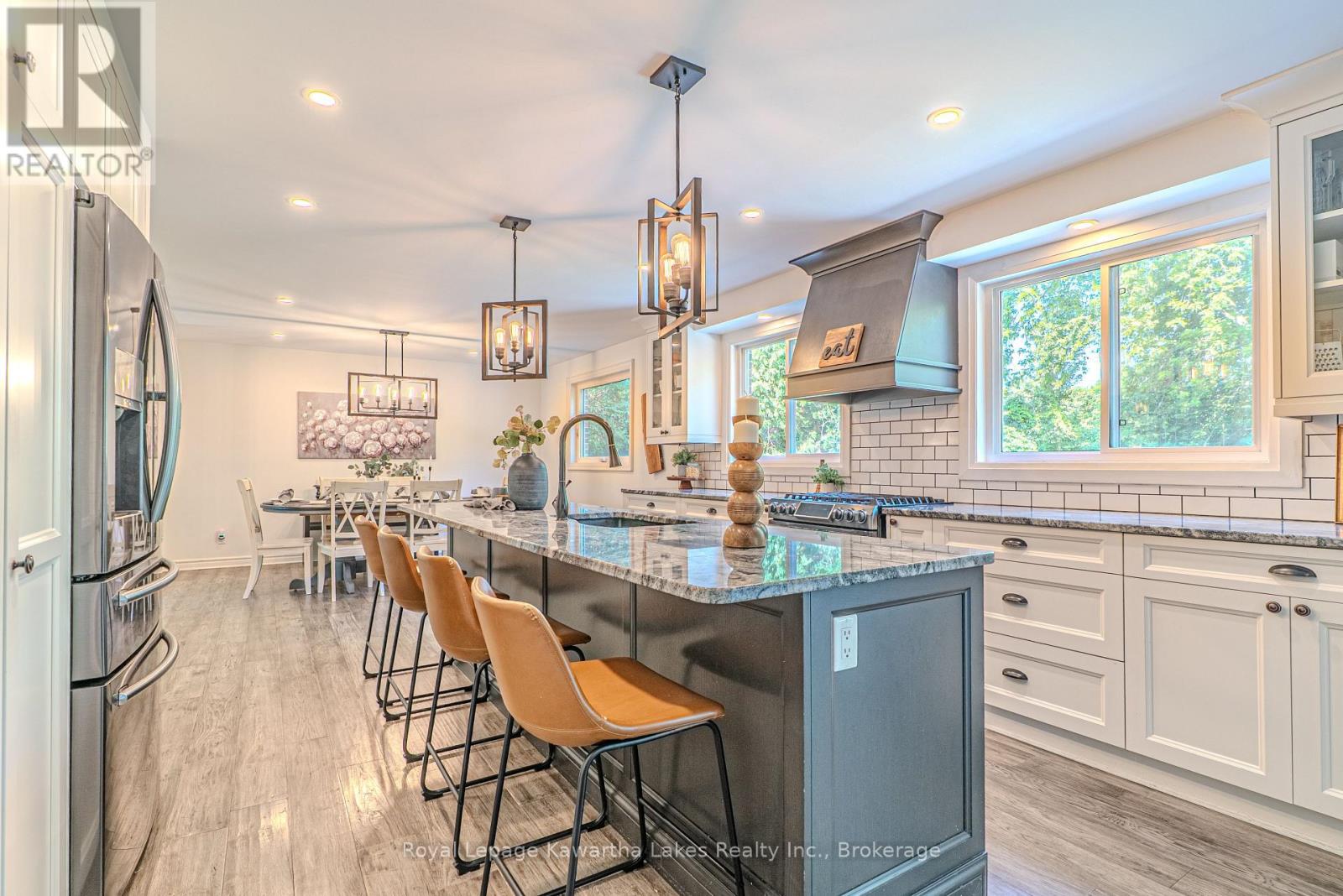 60 SANDERLING CRESCENT - 14