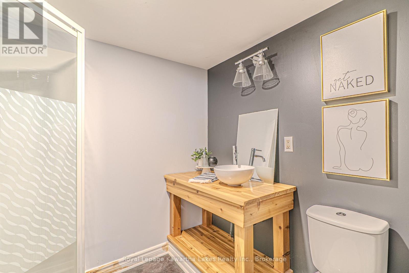 60 SANDERLING CRESCENT - 25