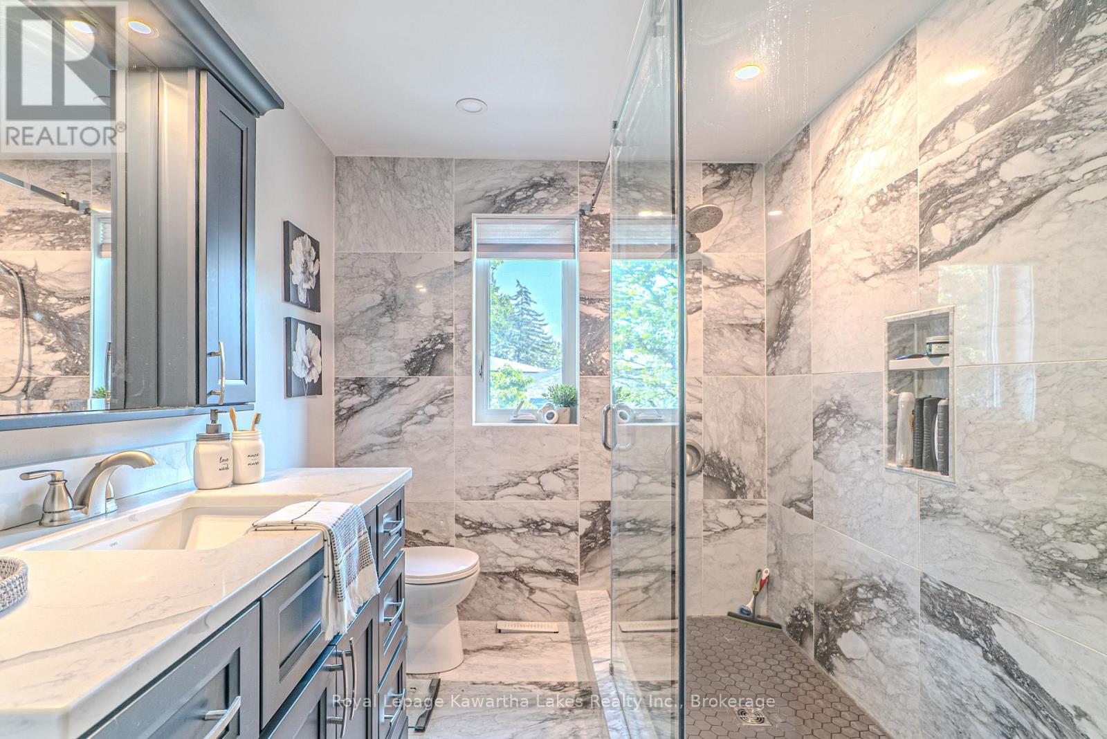 60 SANDERLING CRESCENT - 30
