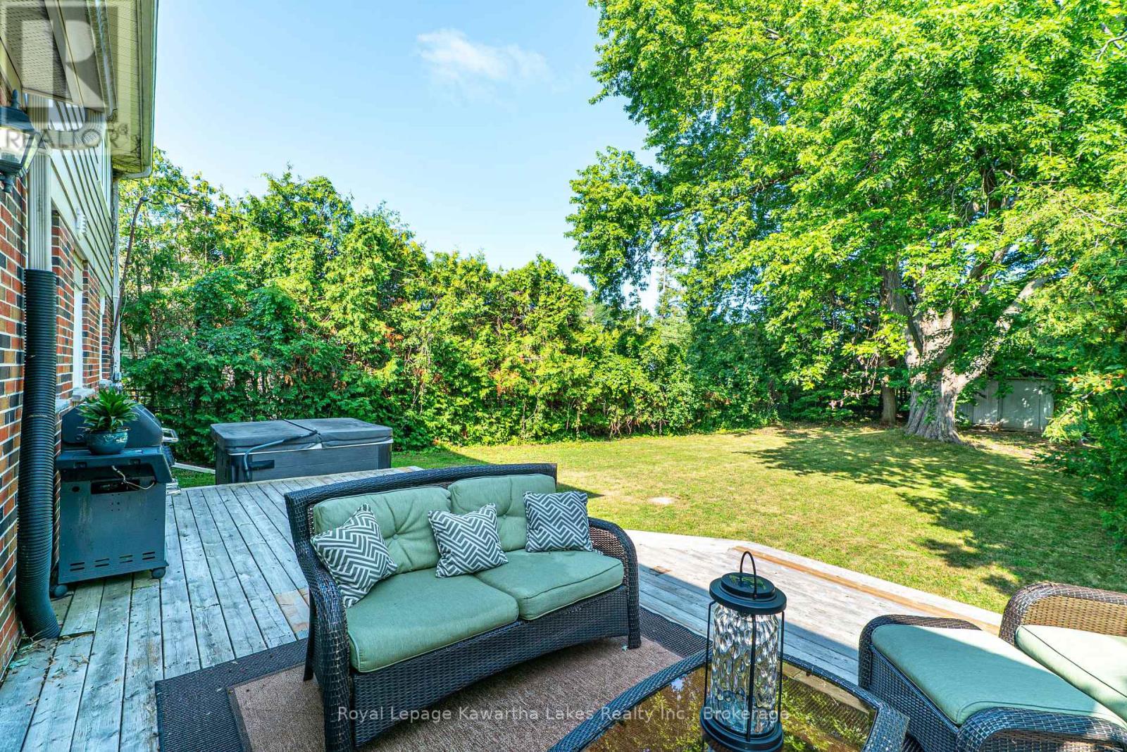 60 SANDERLING CRESCENT - 38