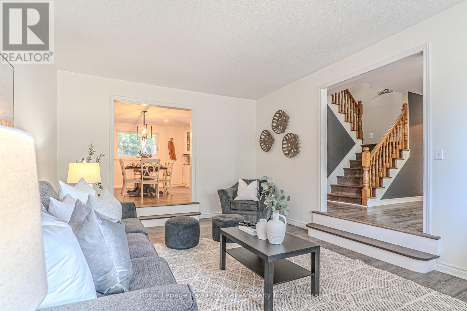60 SANDERLING CRESCENT - 8