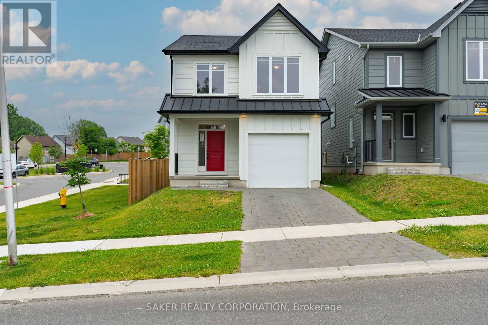 939 DEVERON CRESCENT - 1