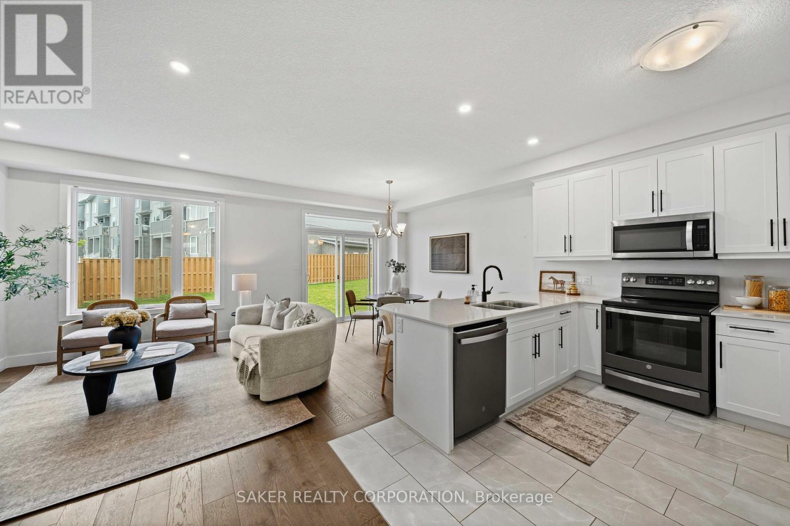 939 DEVERON CRESCENT - 5