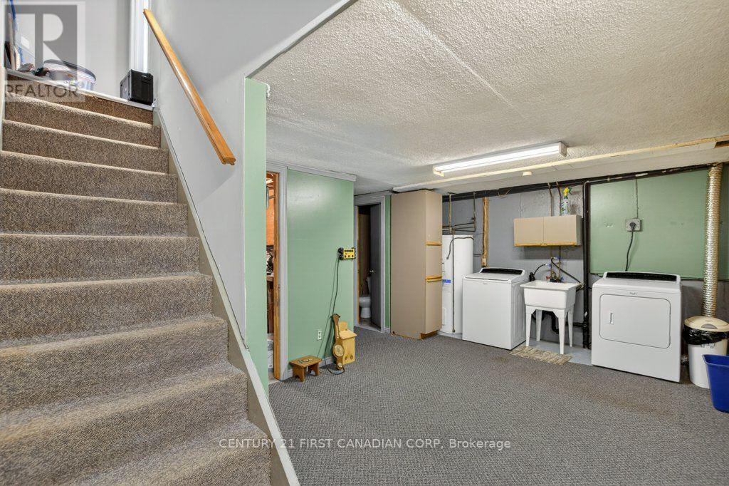 #114 1775 CULVER DRIVE - 23
