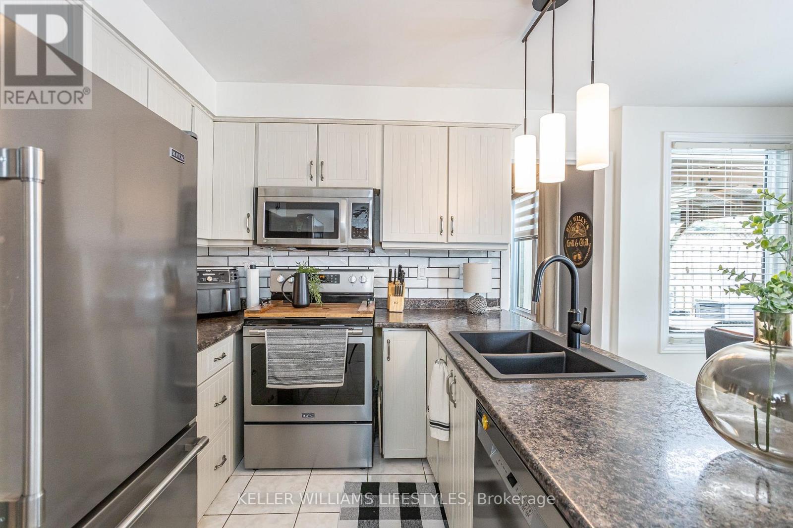 212 BEXHILL CLOSE - 15