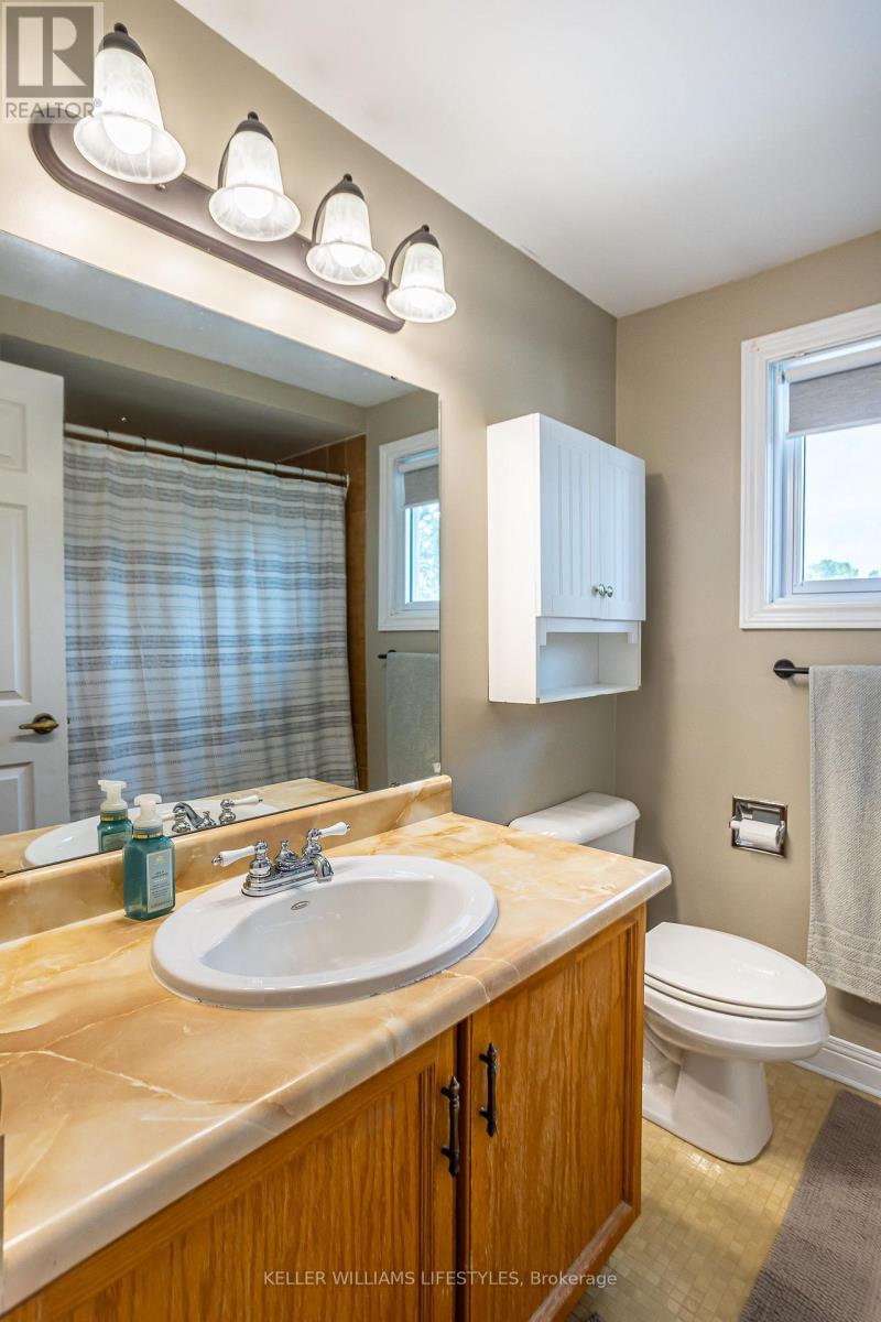 212 BEXHILL CLOSE - 26