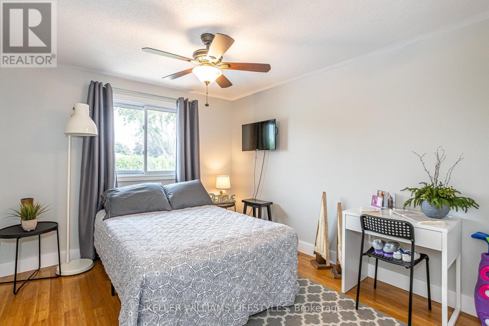 212 BEXHILL CLOSE - 27