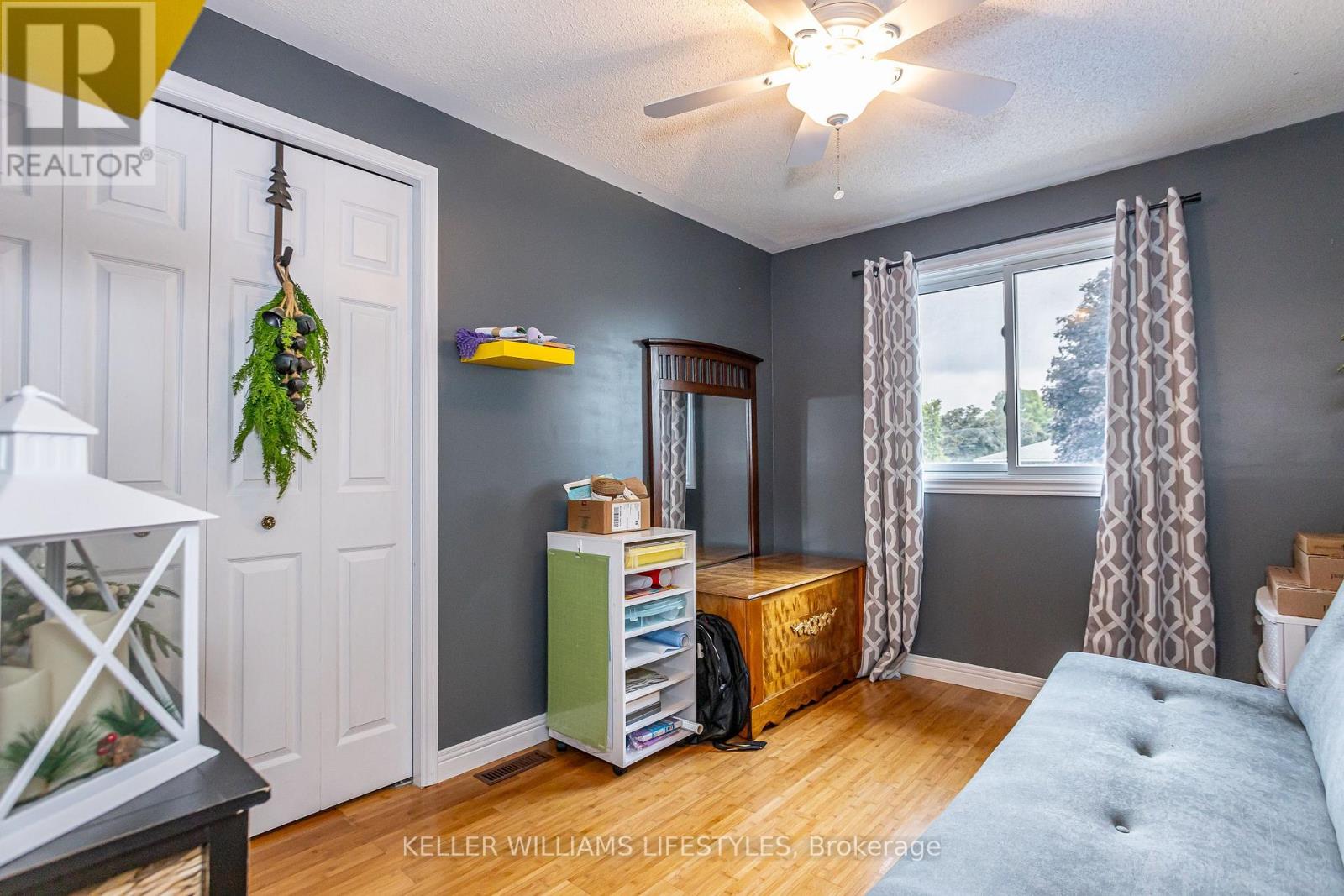 212 BEXHILL CLOSE - 31