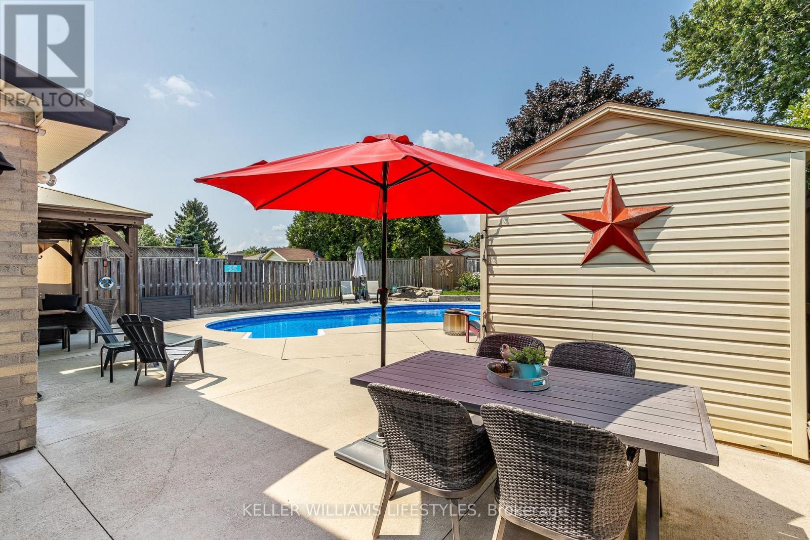 212 BEXHILL CLOSE - 37