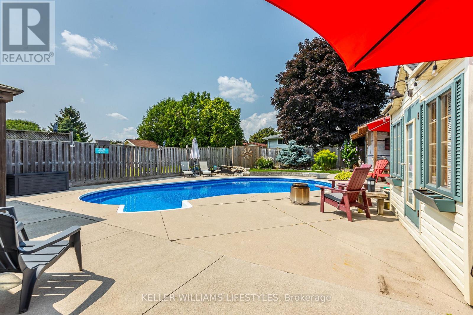 212 BEXHILL CLOSE - 40