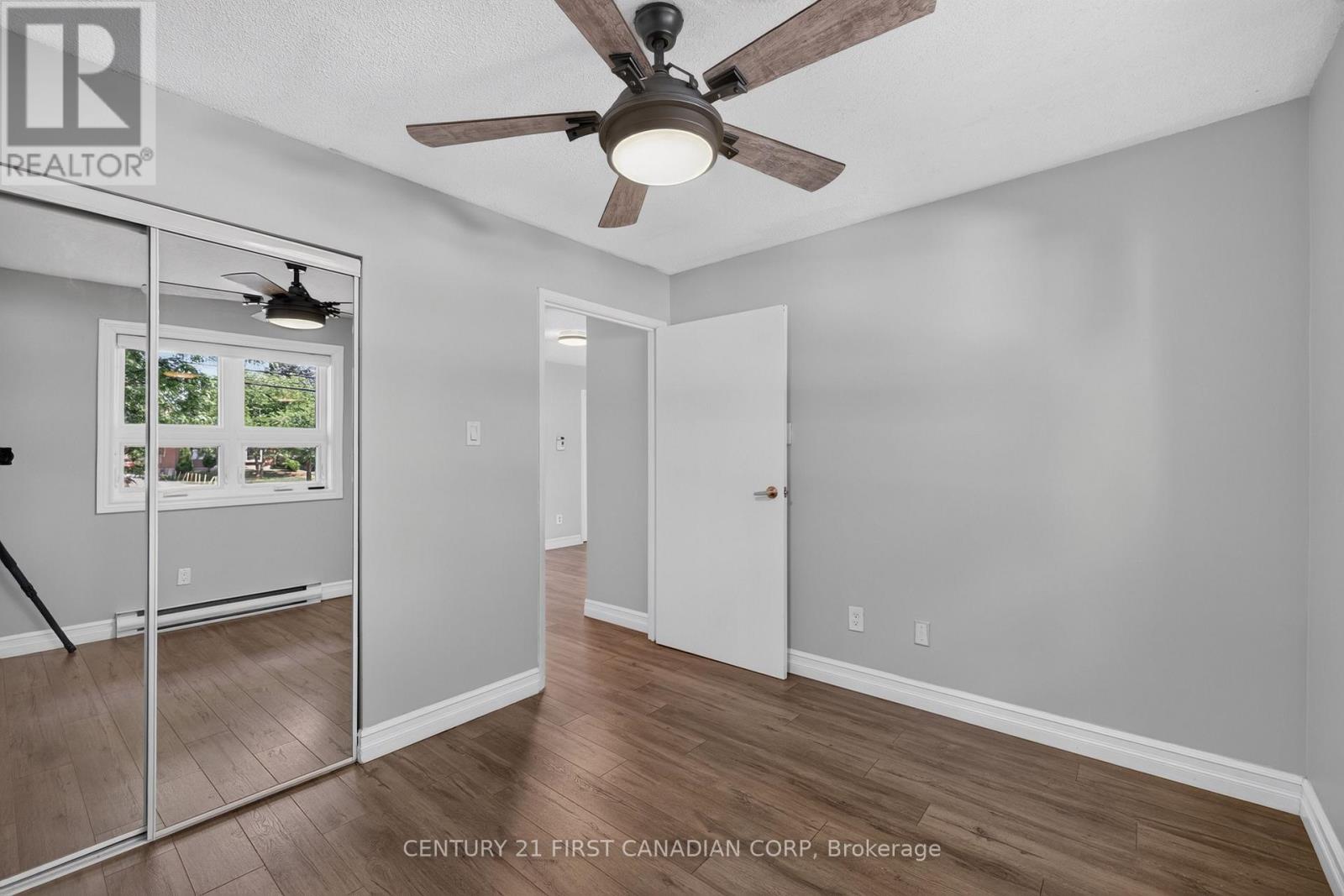 #222 15 JACKSWAY CRESCENT - 23