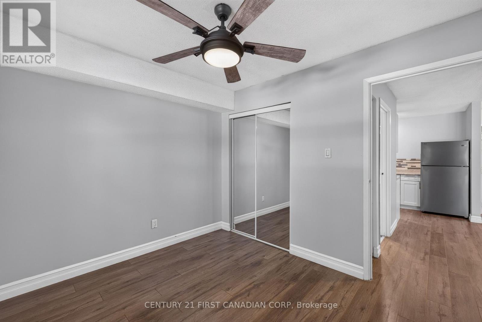 #222 15 JACKSWAY CRESCENT - 24