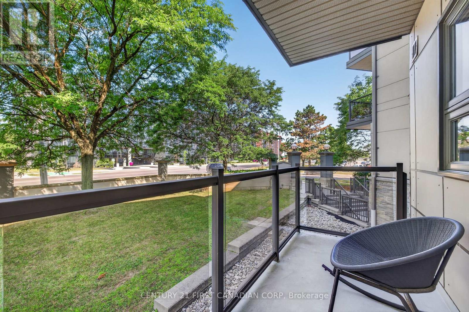 #222 15 JACKSWAY CRESCENT - 28