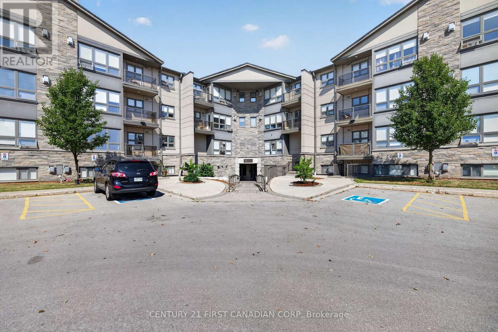 #222 15 JACKSWAY CRESCENT - 39