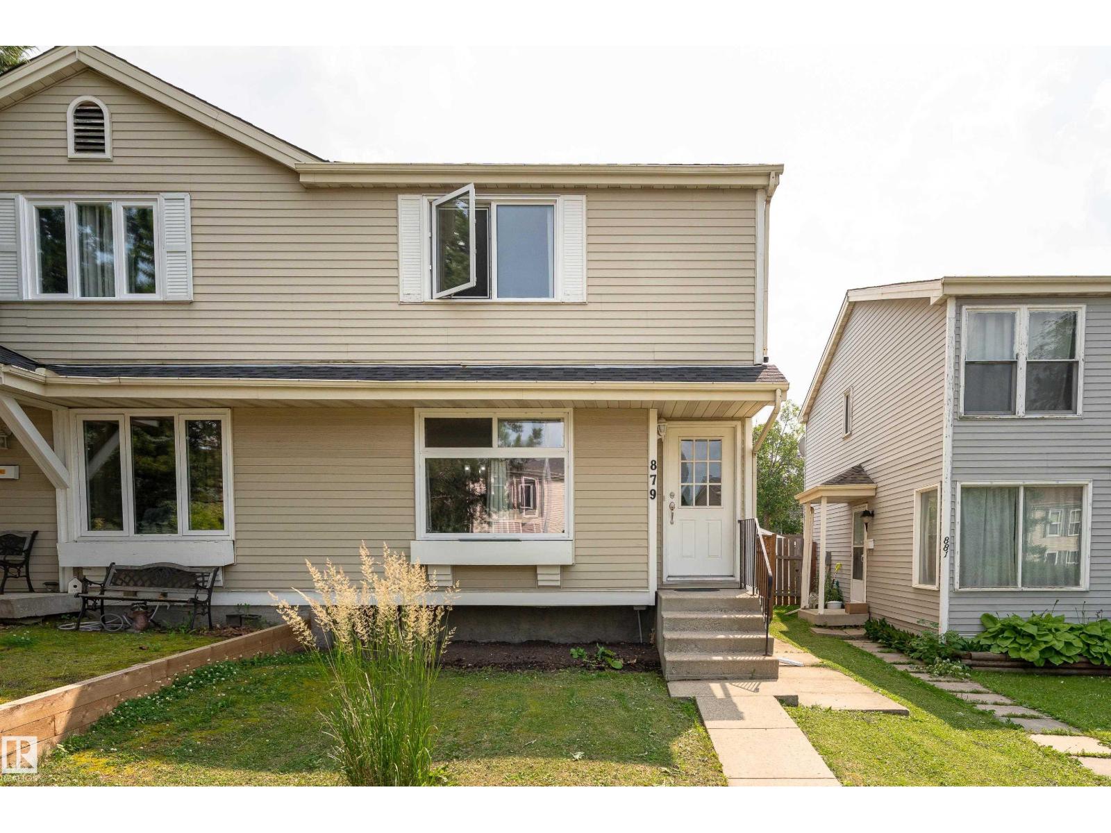 879 VILLAGE ME - 43