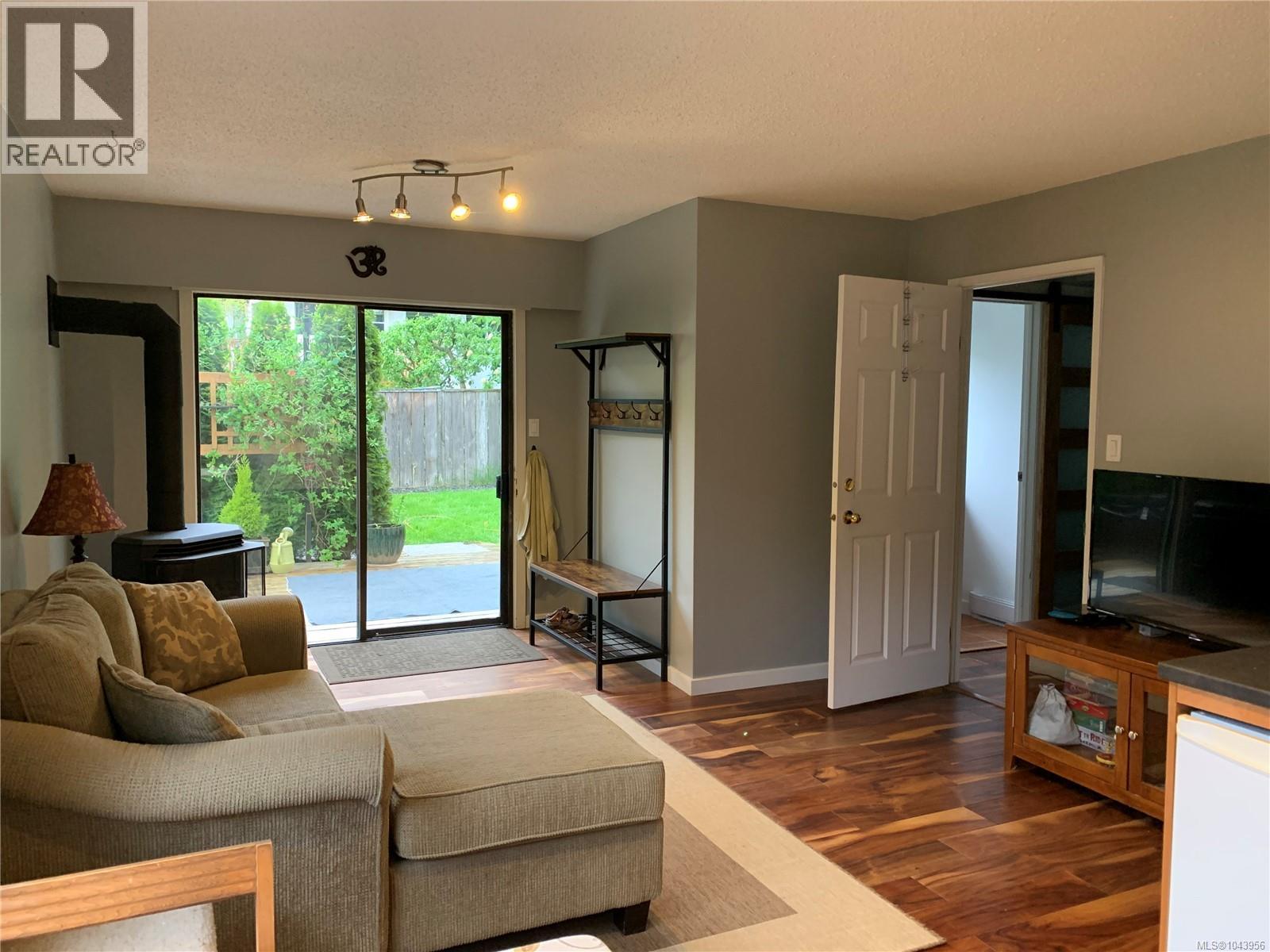 1734 Maple Glen Pl - 28