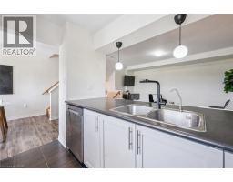 9 Outlook Terrace, Kitchener, ON N2R0K6 Photo 13