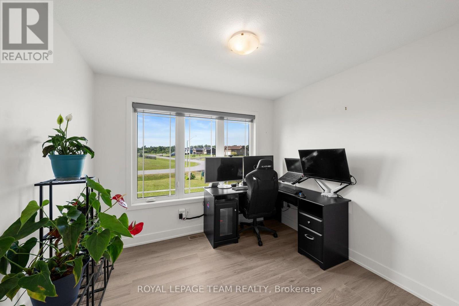 3572 CROSSWIND CRESCENT - 31