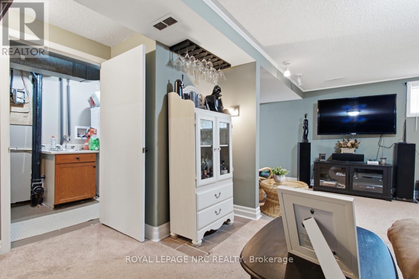 182 LEASIDE DRIVE - Image 21