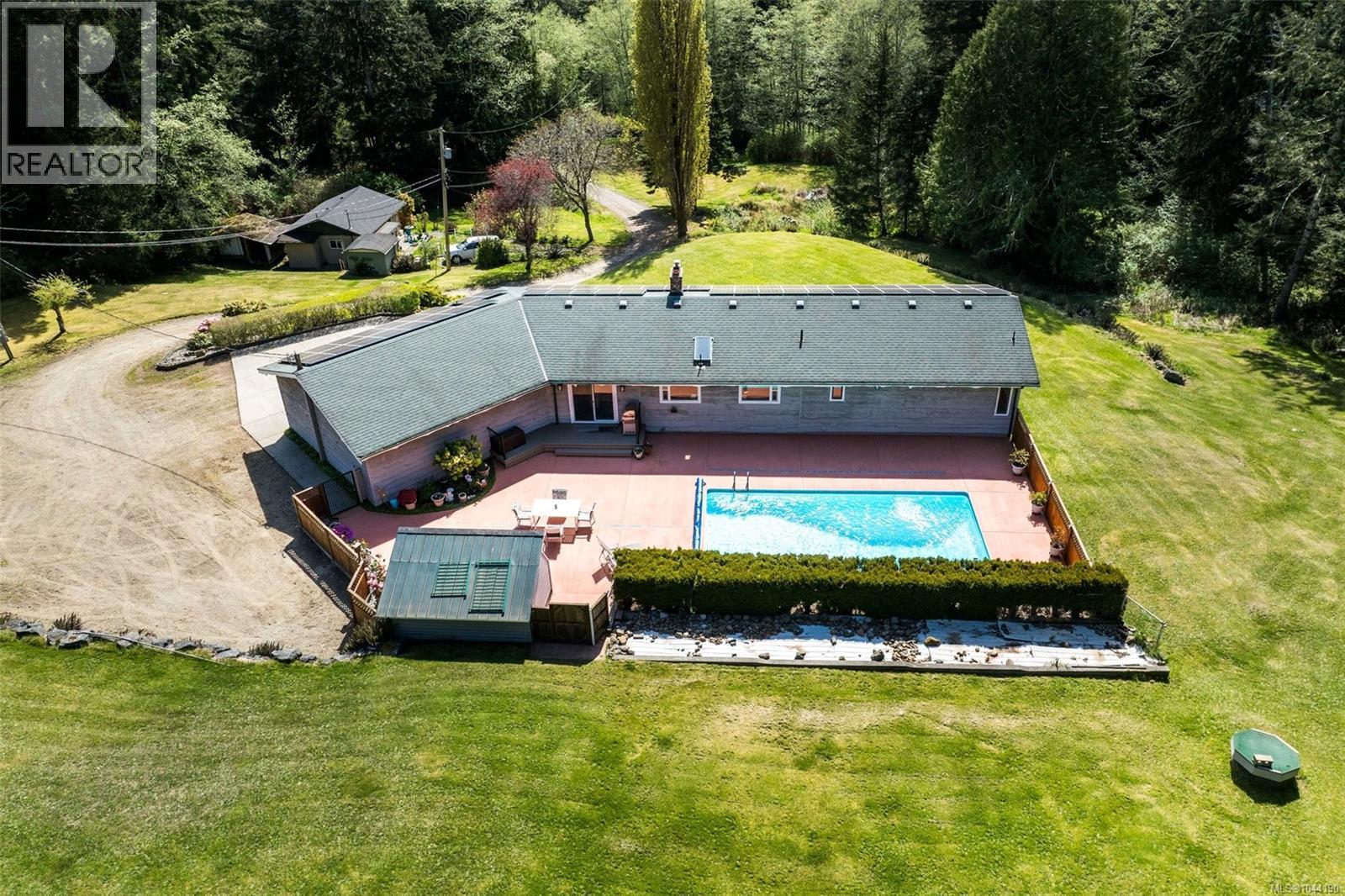 2595 Amanda Pl - 65