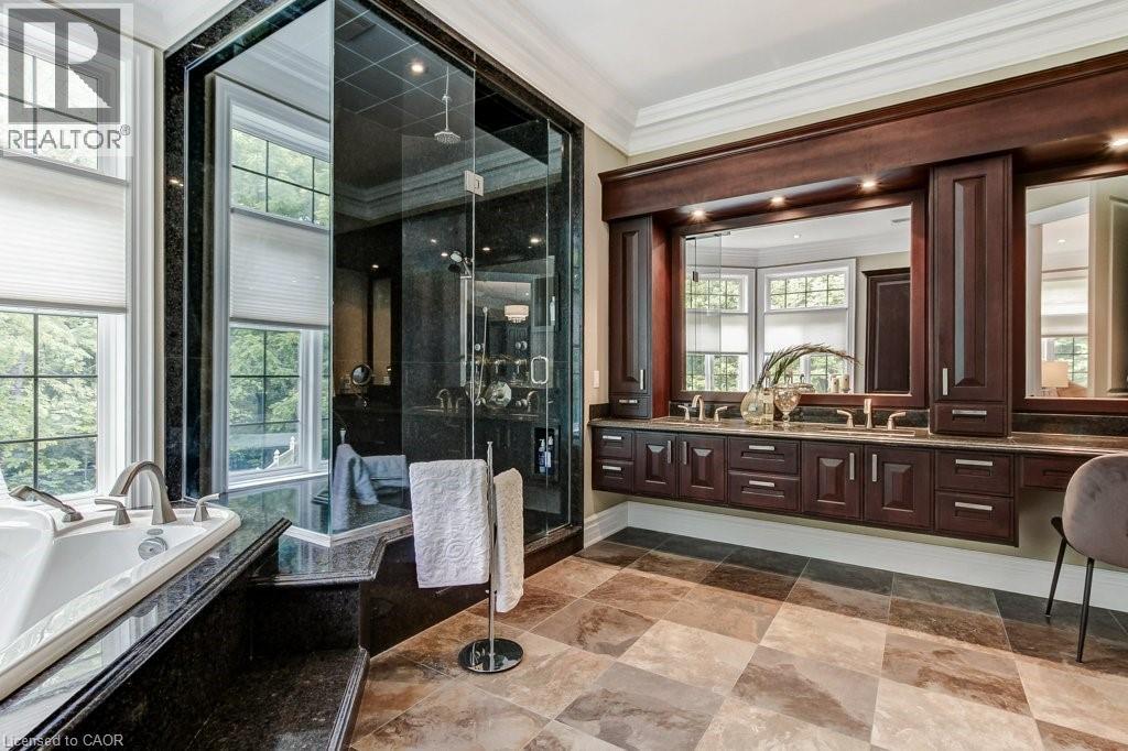 172 DIIORIO Circle - 25
