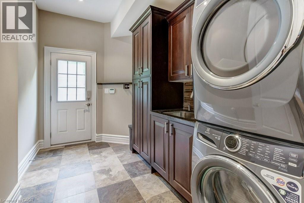 172 DIIORIO Circle - 39