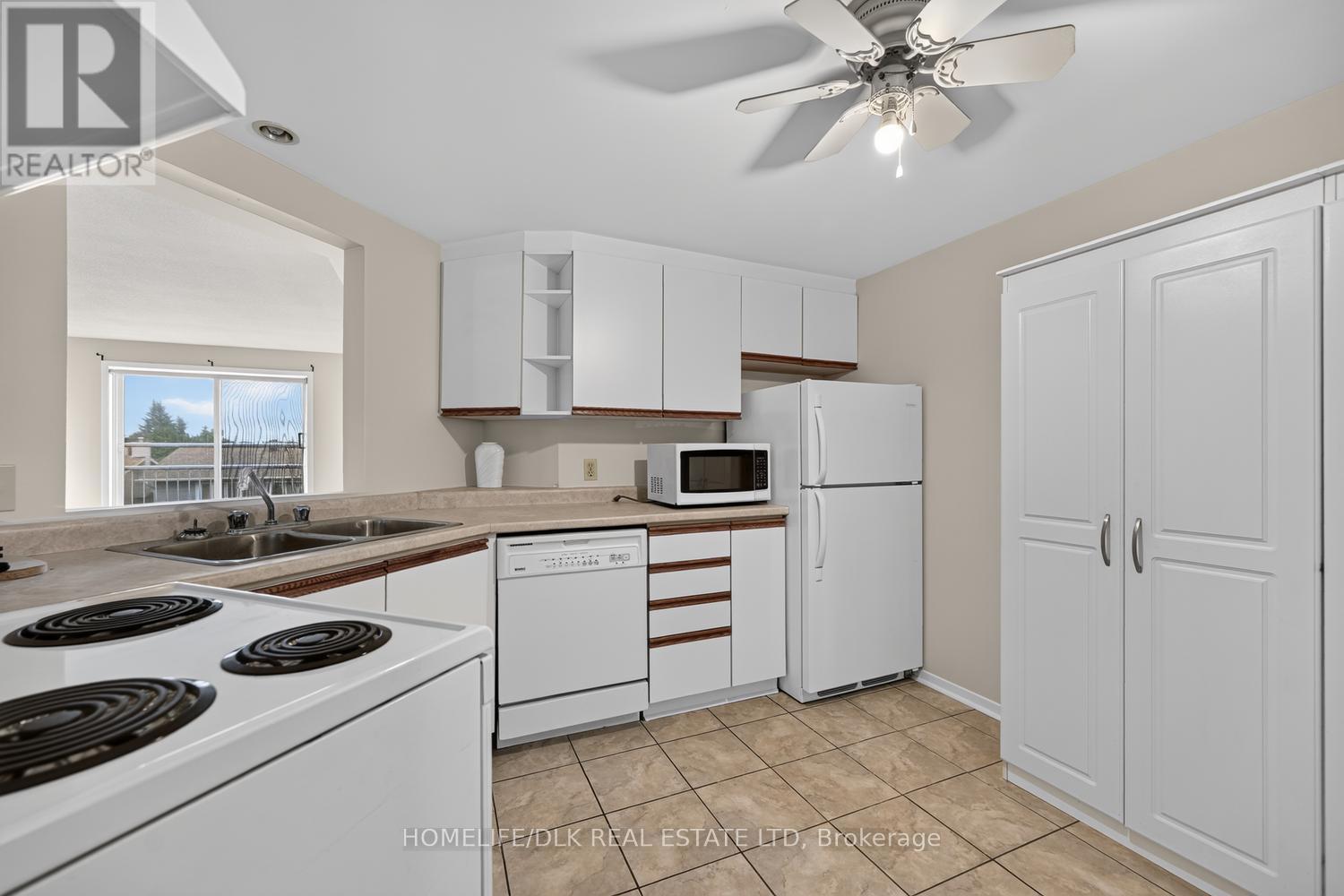 #406 274 ORMOND STREET - 16