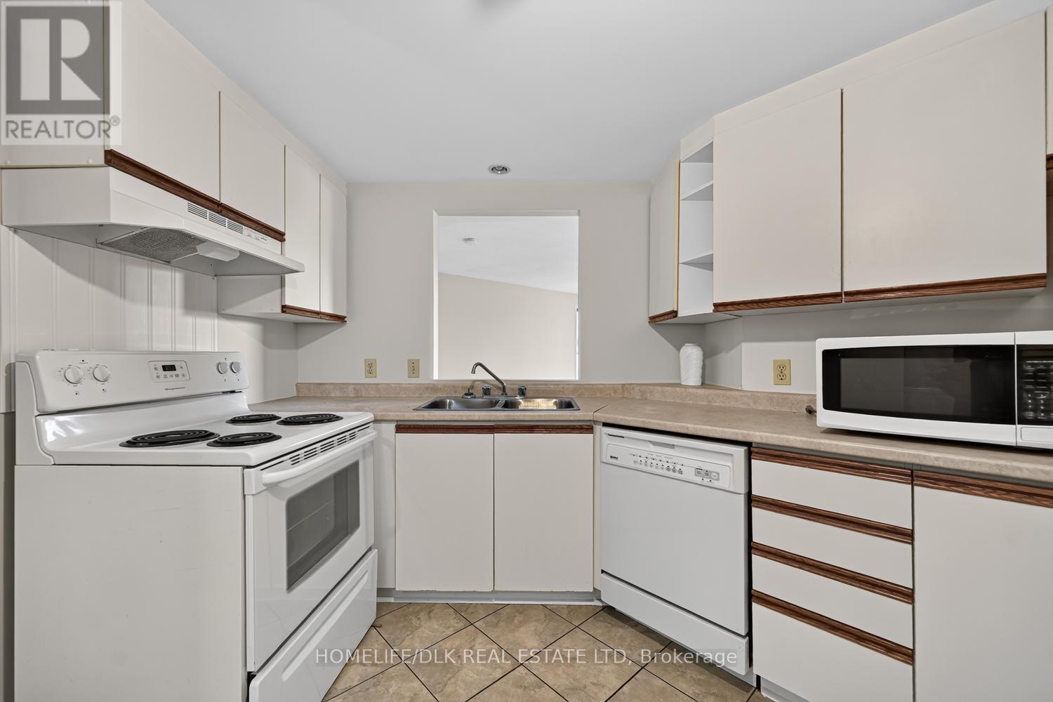 #406 274 ORMOND STREET - 17
