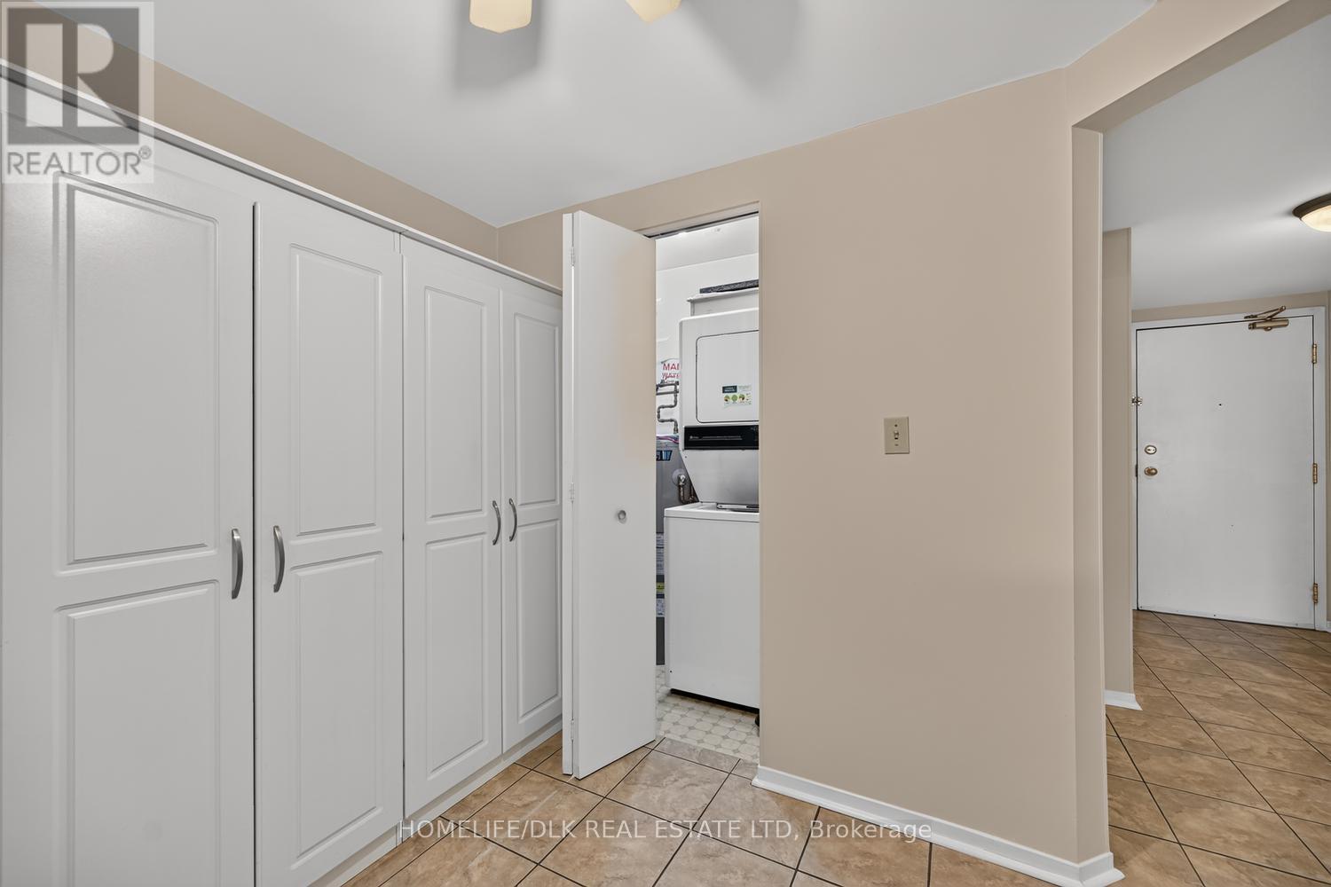 #406 274 ORMOND STREET - 18
