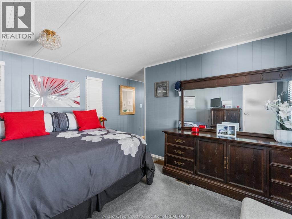 338 DREW DRIVE - 24