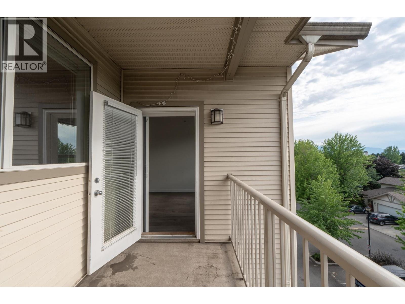 #408 778 Rutland Road - 26
