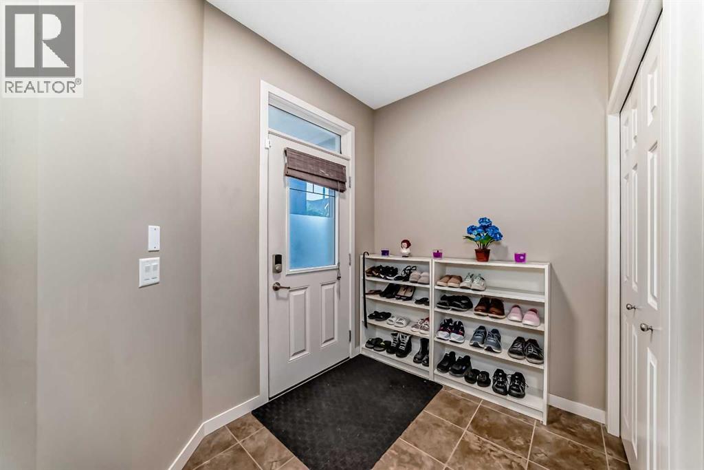 109 New Brighton Park SE - 3