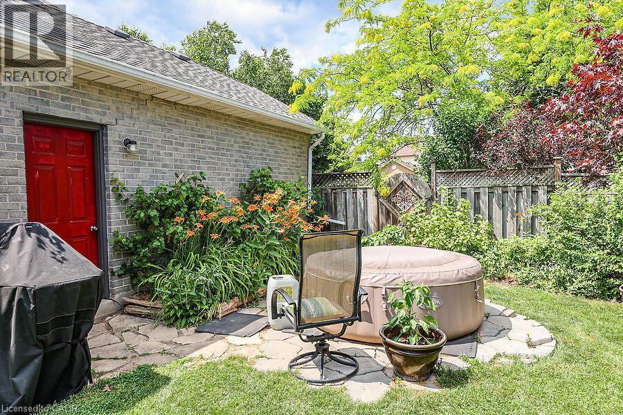 4542 IVY GARDENS Crescent - 31