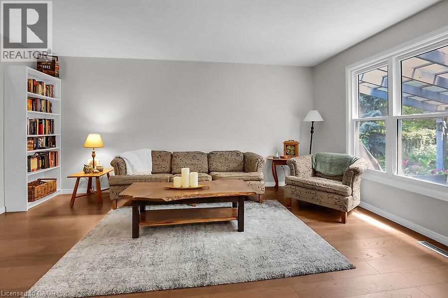 4542 IVY GARDENS Crescent - Image 9