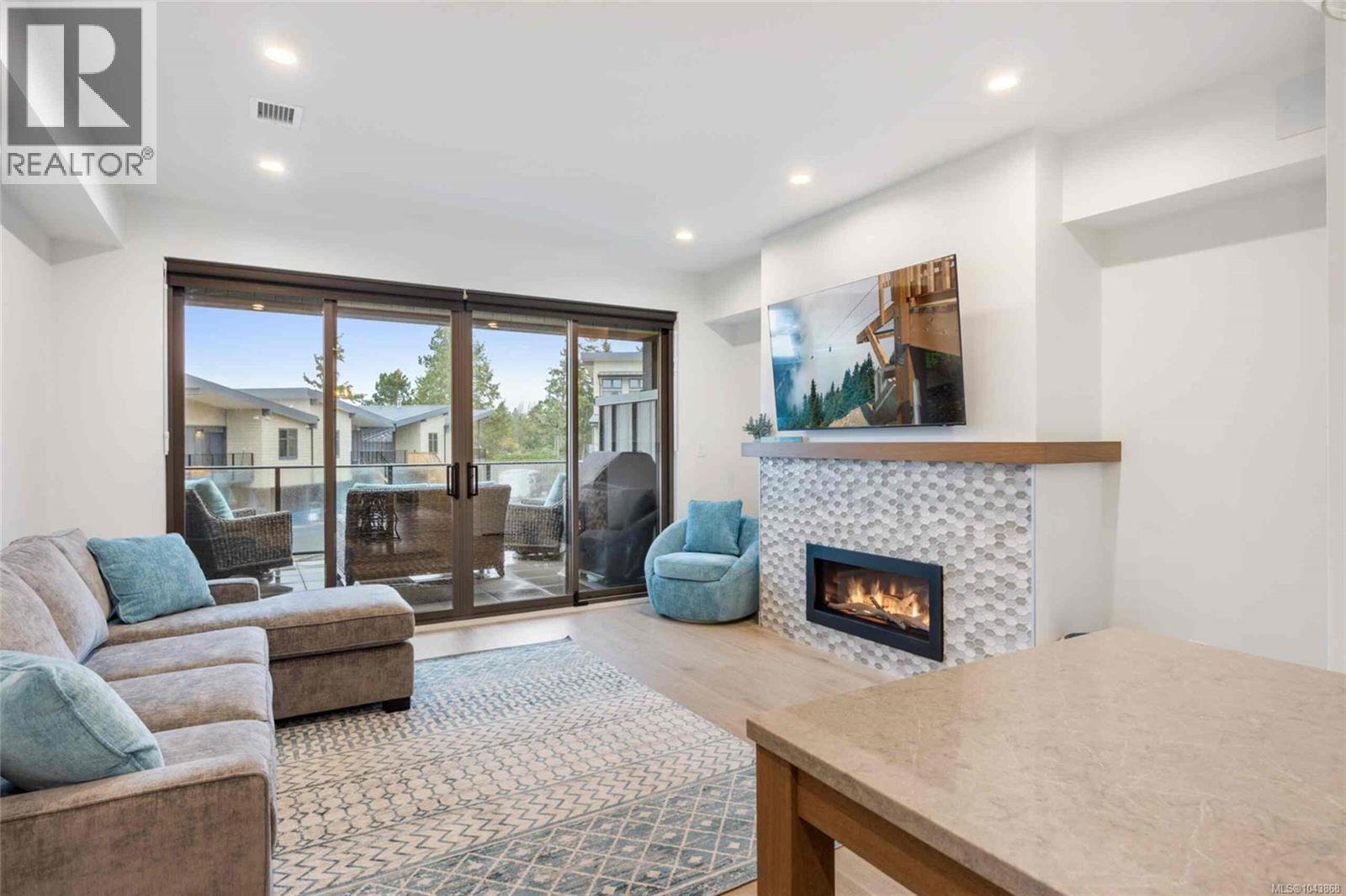 #10 9022 CLARKSON Ave - 10