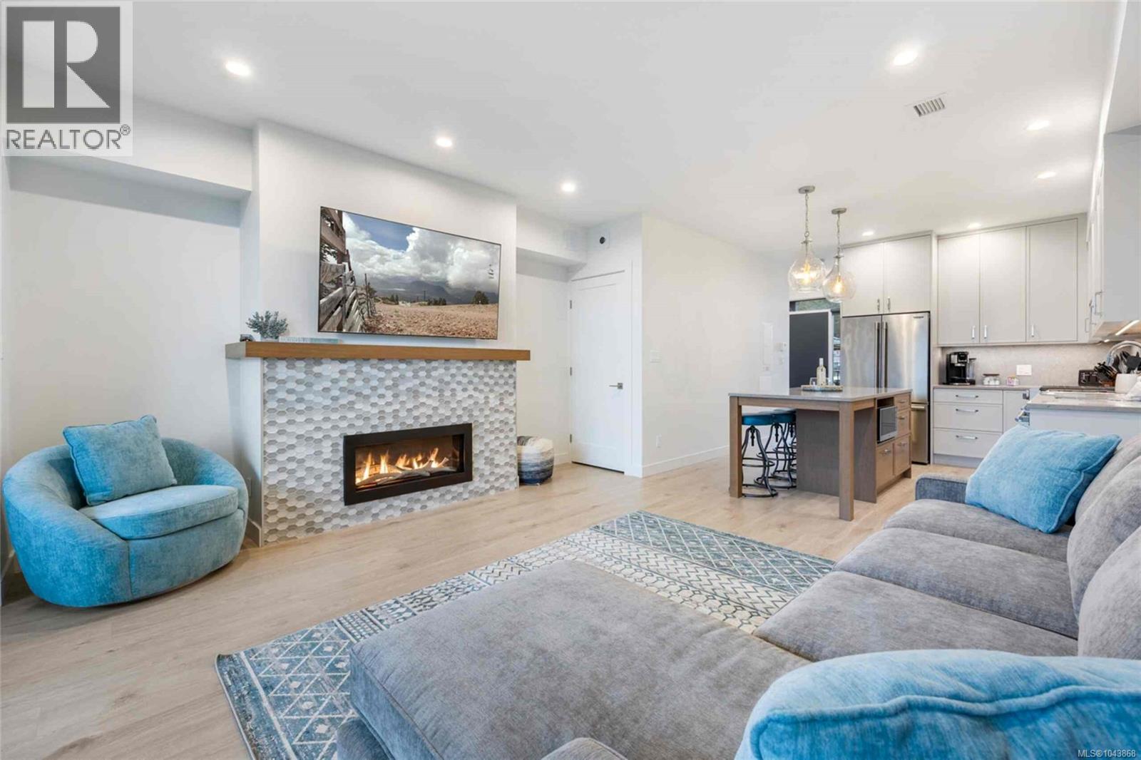 #10 9022 CLARKSON Ave - 9