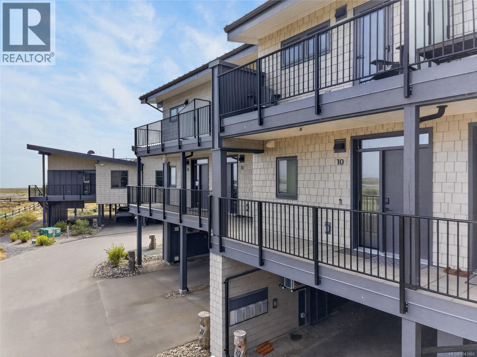 #10 9022 CLARKSON Ave - 31