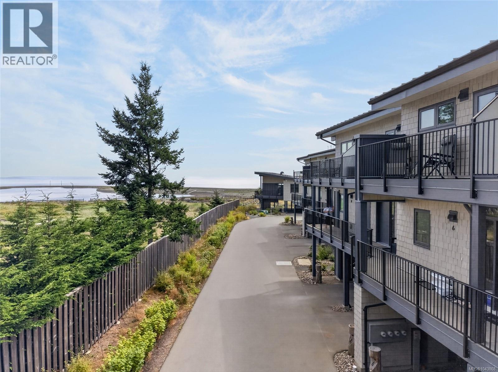 #10 9022 CLARKSON Ave - 29