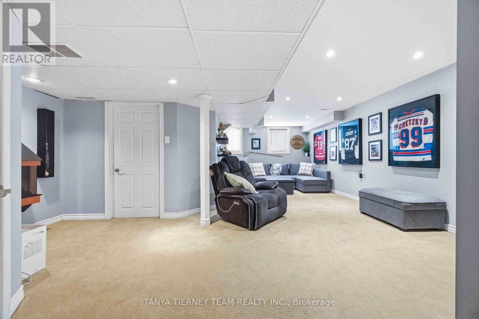 47 CORIANNE AVENUE - 39