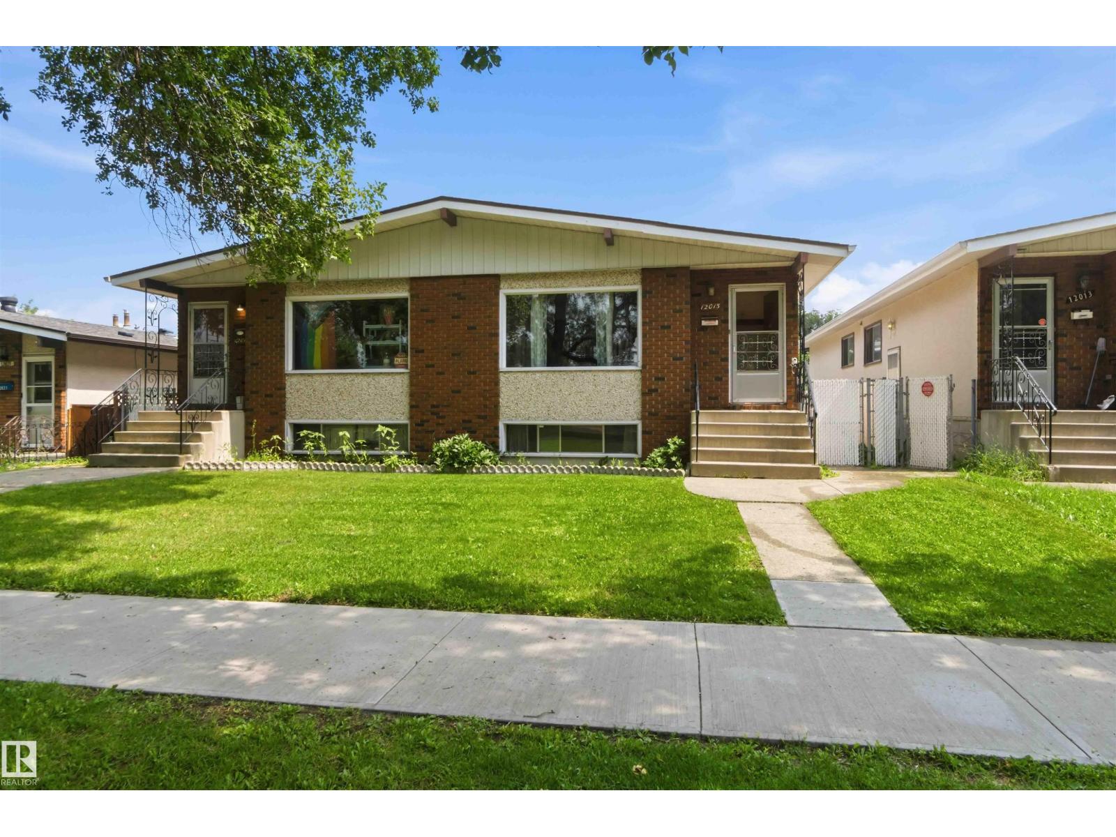 12015,12017 85 ST NW - 1