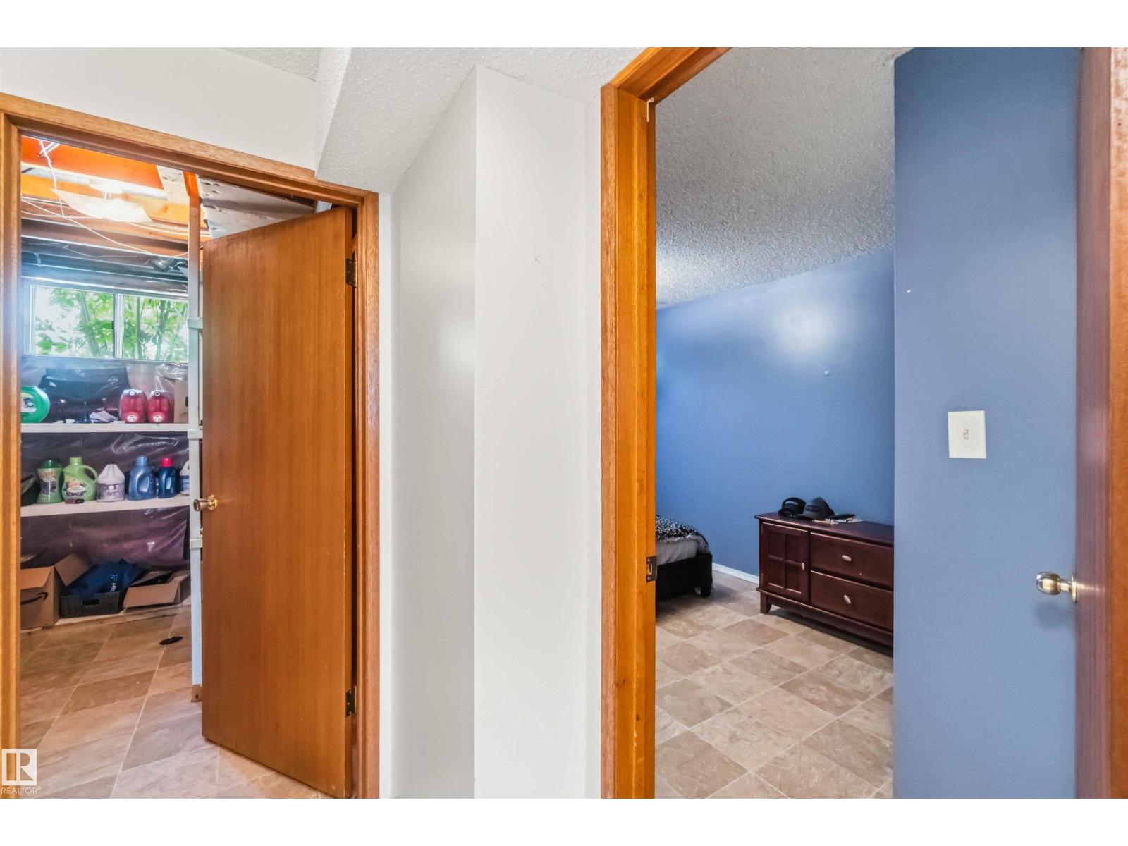 12015,12017 85 ST NW - 39