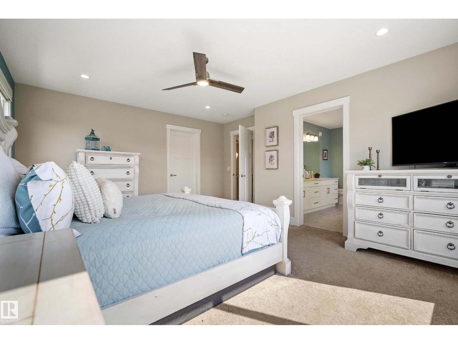 53 AINSLEY WY - 23