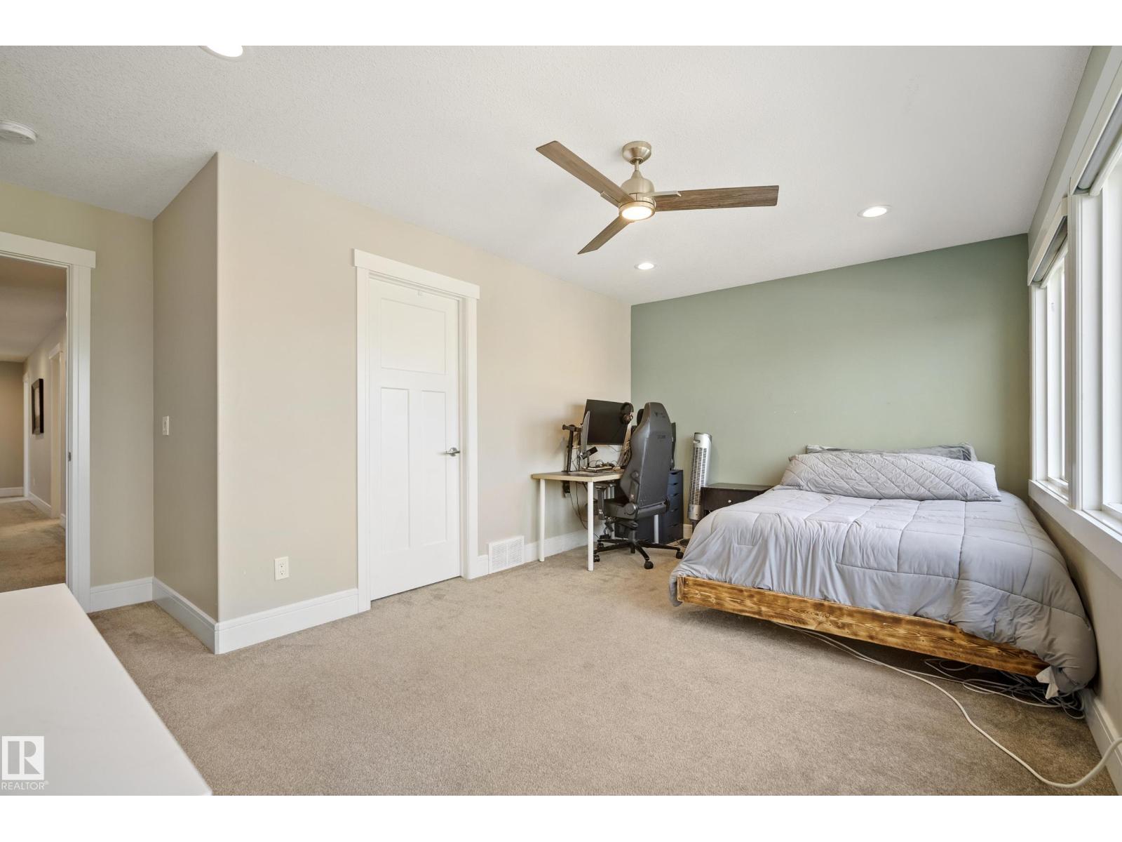 53 AINSLEY WY - 35