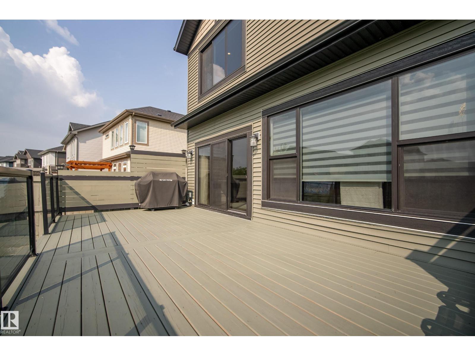 53 AINSLEY WY - 49