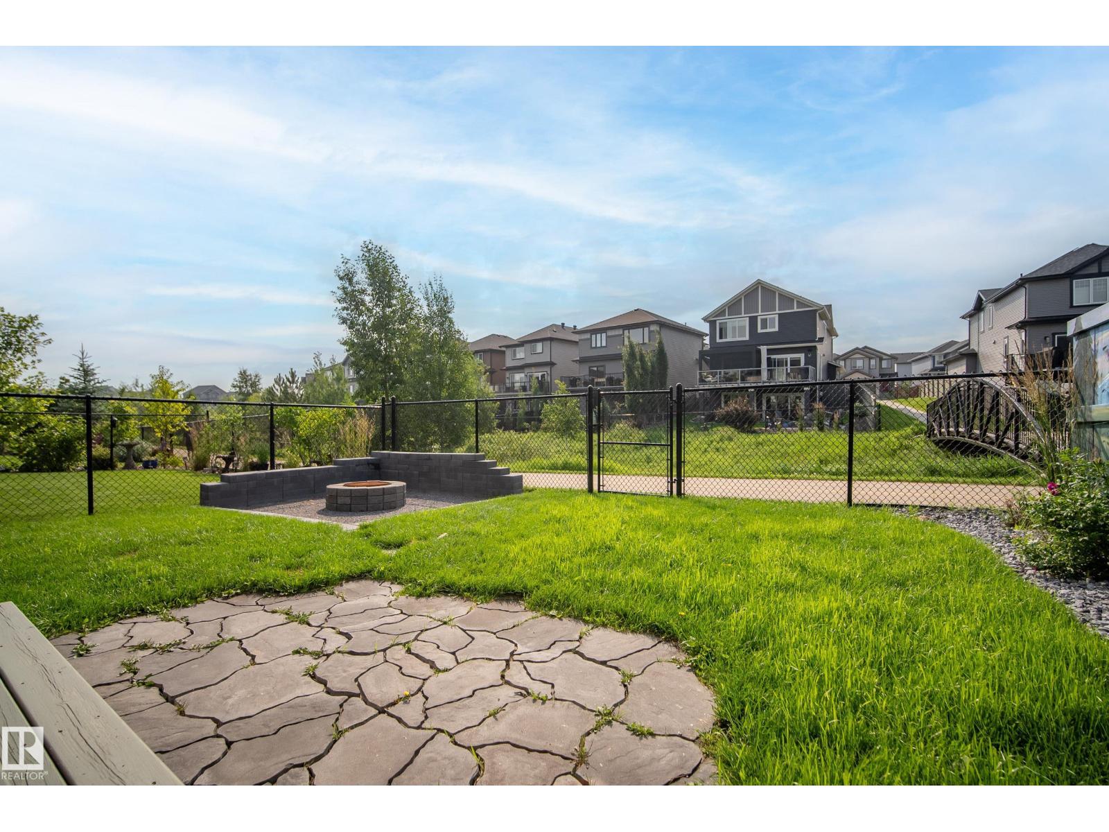 53 AINSLEY WY - 52