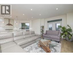 1025 Ranch Park Way, Coquitlam, BC V3C2J2 Photo 10