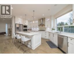 1025 Ranch Park Way, Coquitlam, BC V3C2J2 Photo 12