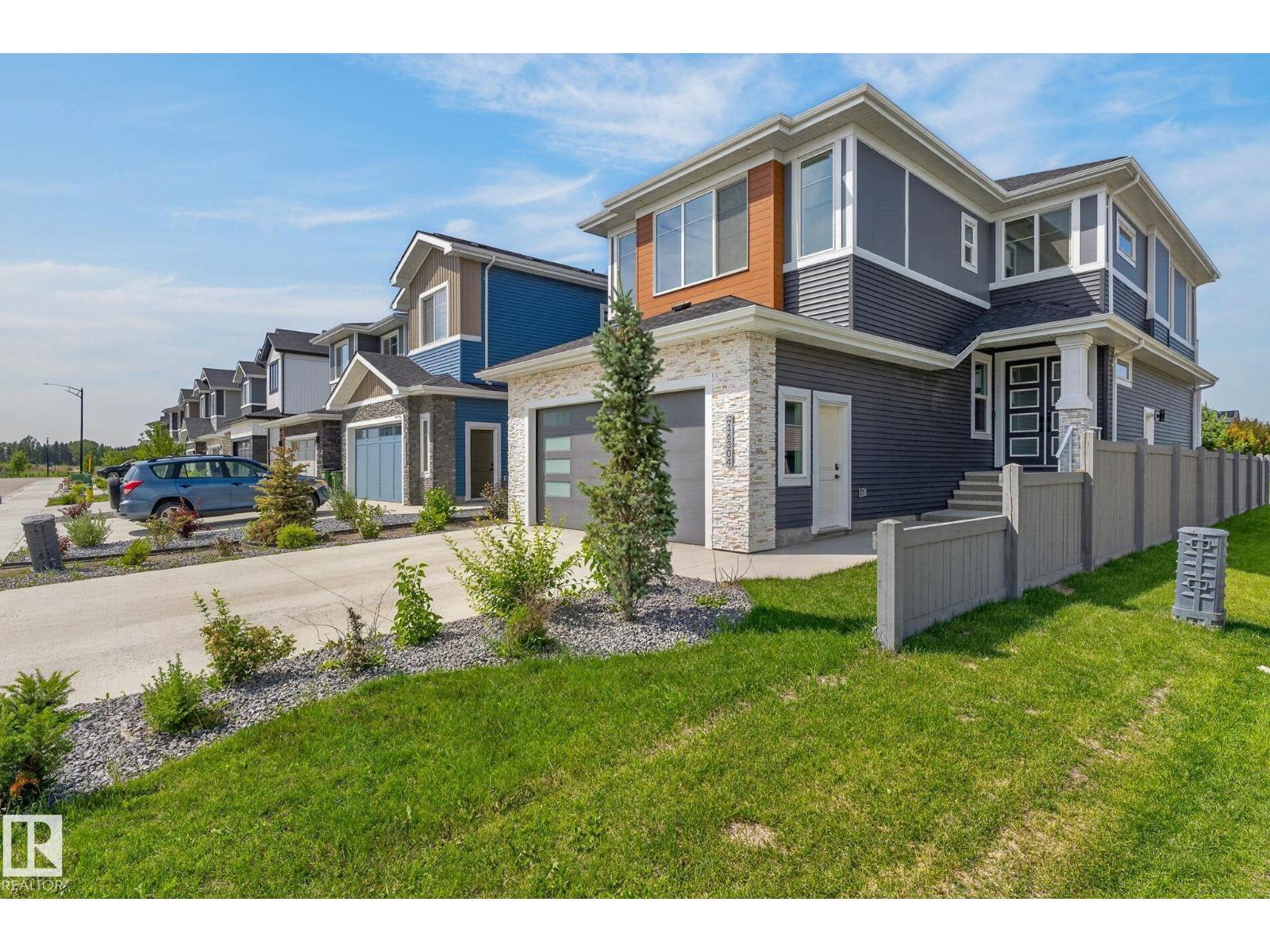 16304 19 AV SW - 2
