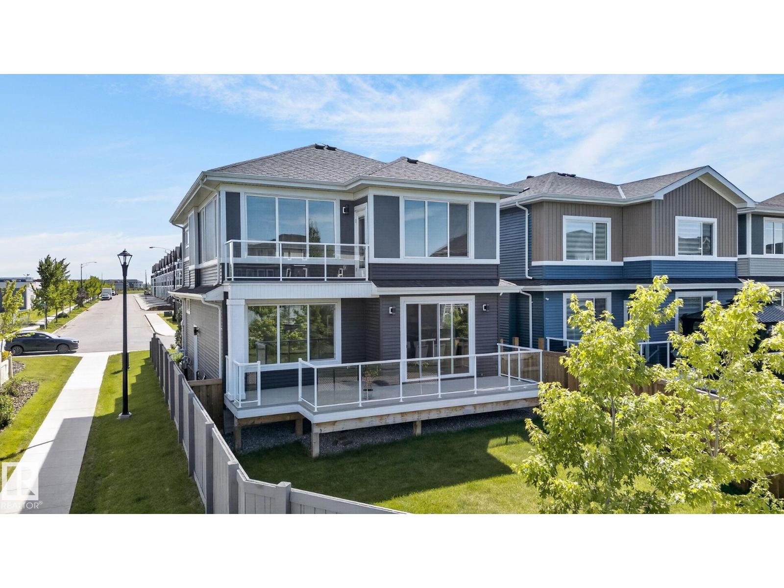 16304 19 AV SW - 58
